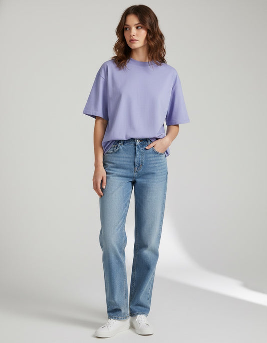 Le T-shirt unisexe surdimensionné à col montant