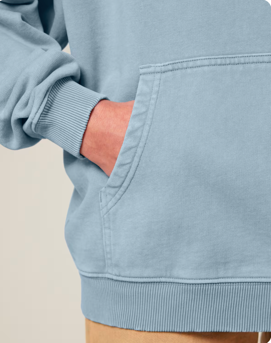 Le hoodie sweatshirt teint en pièce oversize